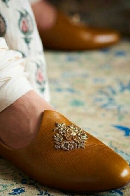 PAY ATTENTION TO YOUR CHOICE OF FOOTWEAR